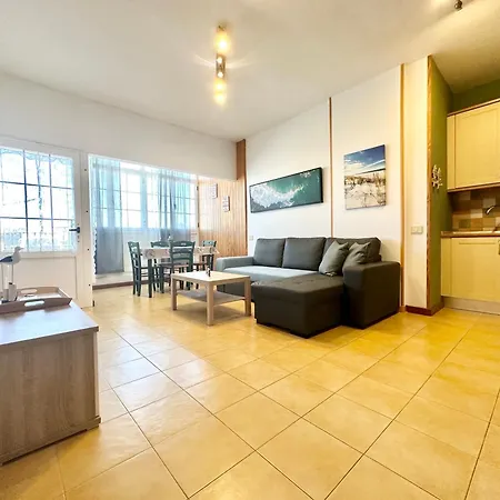 Apartment Lima Limon By The Sea, 2 Bedrooms, Central, High Speed Internet, Desk *
